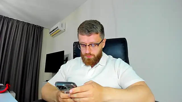 Sembang XXX Secara Langsung Findom_guy