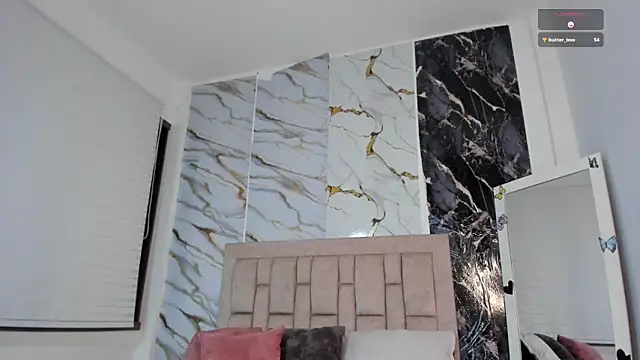 scarlet_darling26's Live XXX Chat