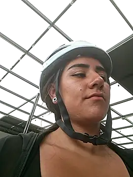 CAROLINE__07のライブXXXチャット