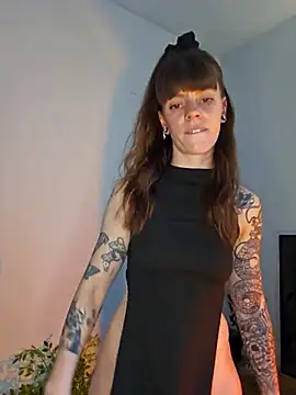 EmilieEdelana Chat XXX in diretta