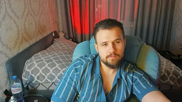 Show modela Vladik_b na web-kameri