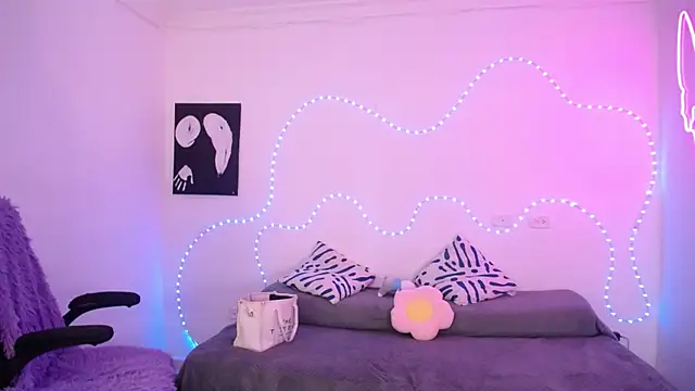 Valery_tiny 라이브 XXX 채팅