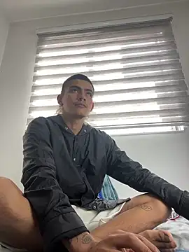 sorry-mom69 Adlı Modelin Canlı XXX Sohbeti