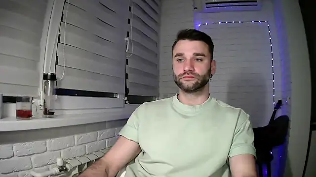 Show modela DaddySlava na web-kameri