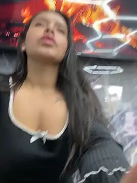 Miss_Bella_Flame's Live XXX Chat