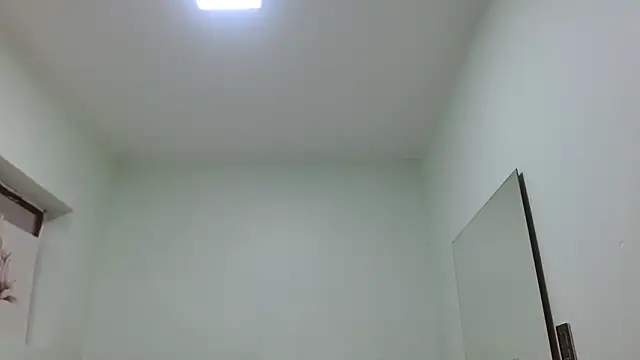 sophia_hadid live XXX chat