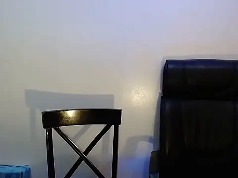 Онлайн чат XXX hugecock_collins