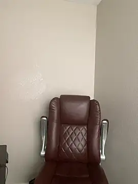 Fathero1time 即時 XXX 聊天