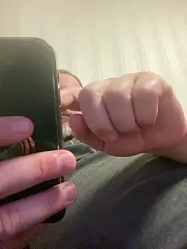 Frosl élő XXX-chatje