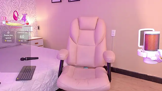 XXX chat uživo modela Kay_falcon