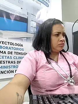 Chat +18 de Nurse_Alice-7 ao vivo