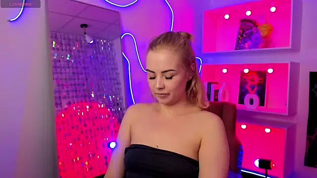 StephanieSweety Chat XXX live