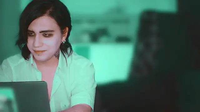 Вебкам-шоу sademobeer