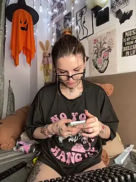 MoonAgnes' Live XXX Chat