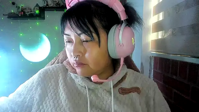 دردشة Shaddycute_ الجنسية المباشرة