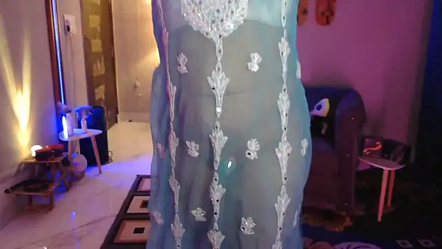 Mitikaa's Live XXX Chat