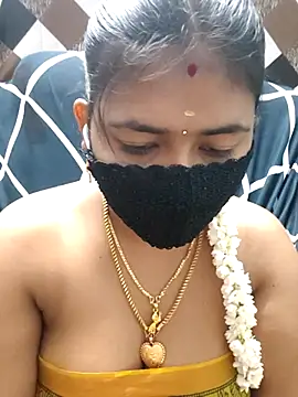 Chat +18 de Tamil_Lotus ao vivo