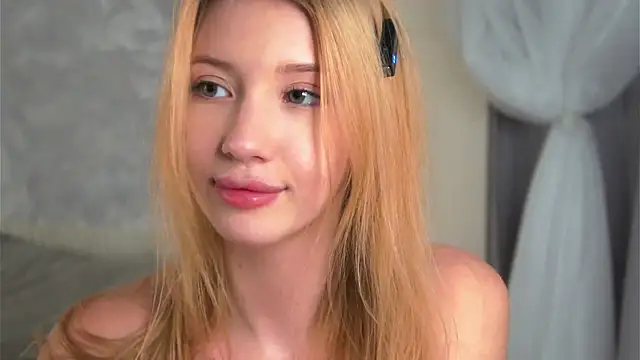 SunnivaCovil's Live XXX Chat