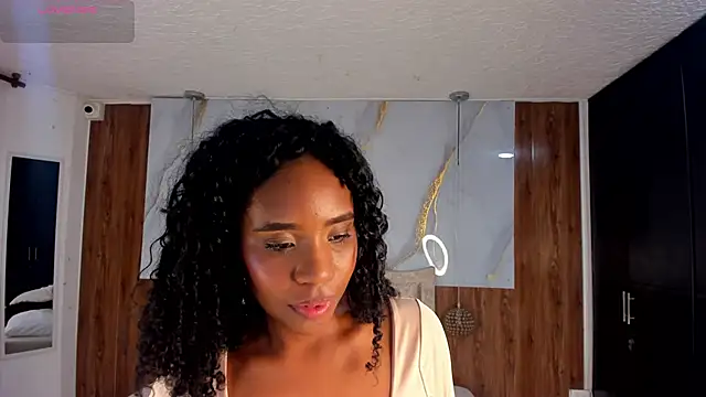 Chatroom XXX en direct de lia_16