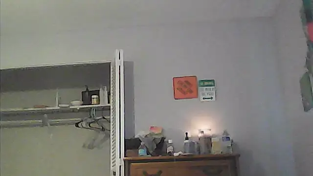 sarahkat86's Live XXX Chat