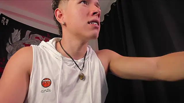 nathan_blake – Naživo XXX chat