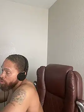 Chat +18 de Fathero1time ao vivo