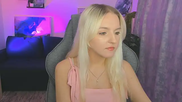 ViolaMore live XXX chat