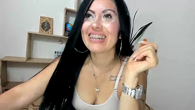 Tania_mature live XXX chat