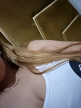 Sara-Arabica's Live XXX Chat