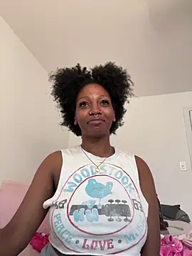 Онлайн чат XXX mochamimi