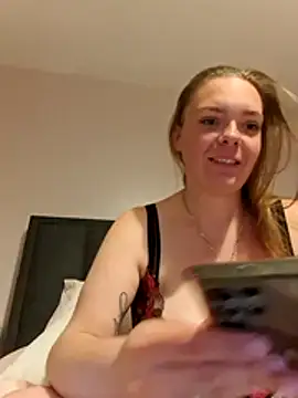 TheUntamedWifex Show Webcam