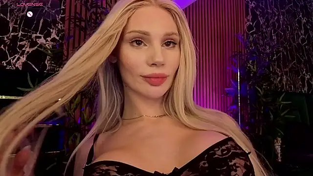 BarbieKara: онлайн-секс-чат