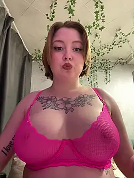 Chat XXX en directo de EmmySuiyugh