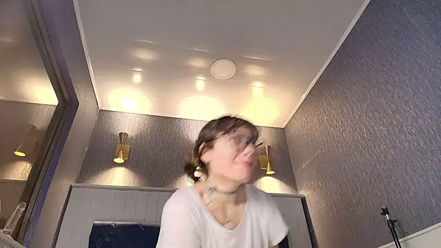 LiaSweetxx's Live XXX Chat