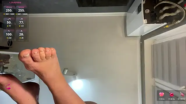 Marina- Live XXX Chat