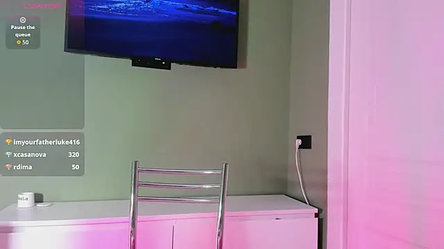 Moon1ightFairy élő XXX-chatje