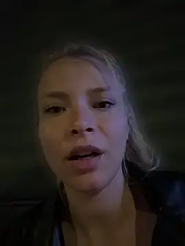 Chat XXX ao vivo de AnastasiaAniess