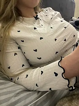 XXX chat uživo modela Majic_Maffin