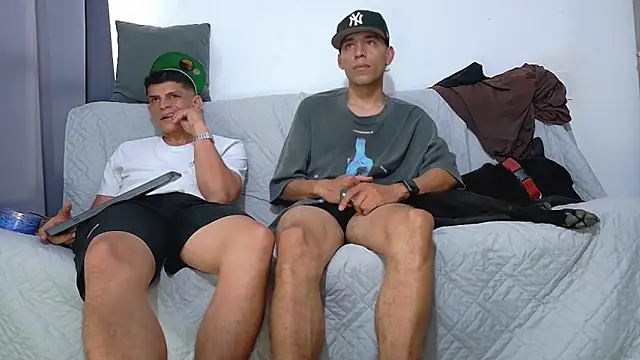 Chatroom XXX en direct de Party_Straight