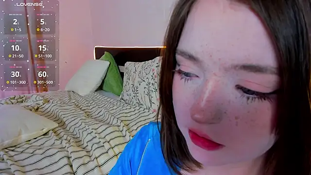 lexxxxxxi élő XXX-chatje