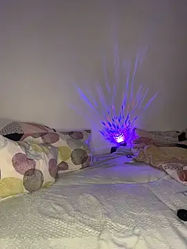 Show modela Veliora na web-kameri