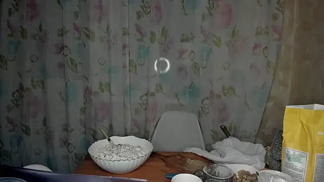 Elle_Milfa Adlı Modelin Canlı XXX Sohbeti