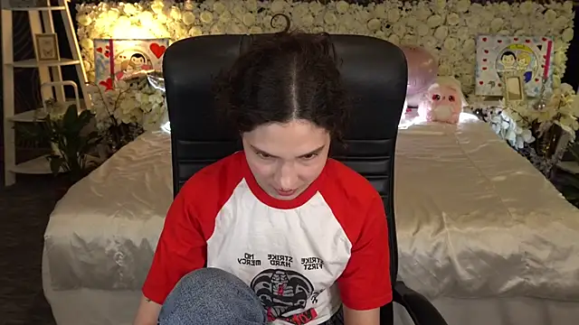 BabyFlowerr's Live XXX Chat