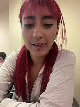 JuliethaDemon_ élő XXX-chatje