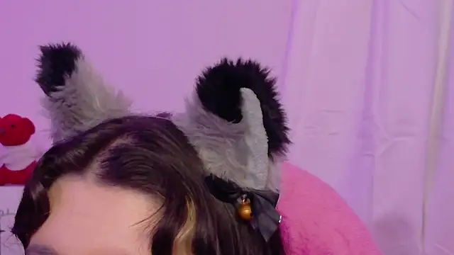 Chat +18 de Sachi_Meow ao vivo