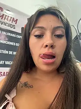 LIZ-06_ Pertunjukan Webcam