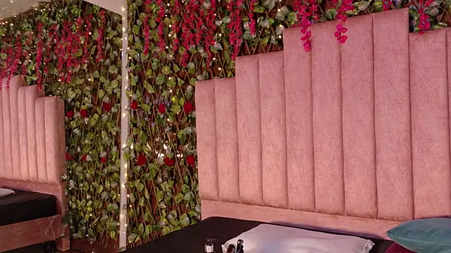 MiaJanss' Live XXX Chat