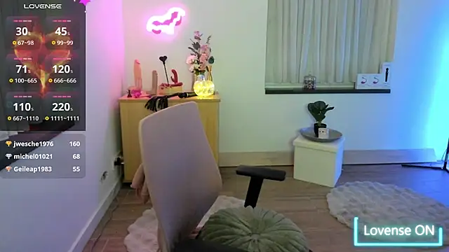 Miss_Lucifer6's Live XXX Chat