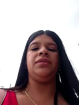 Layla-daringのライブXXXチャット