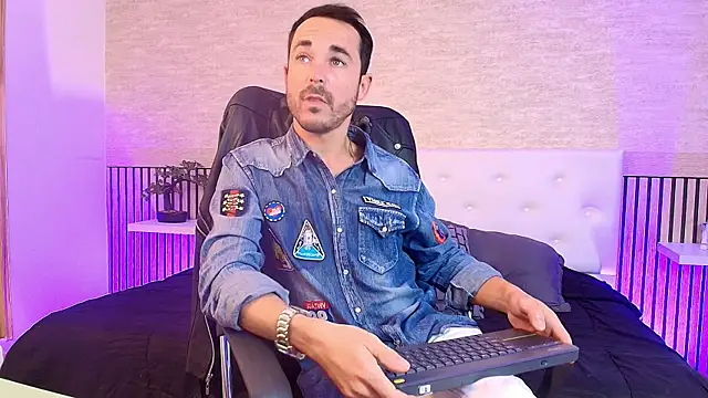 Adams_Sanzのウェブカメラショー